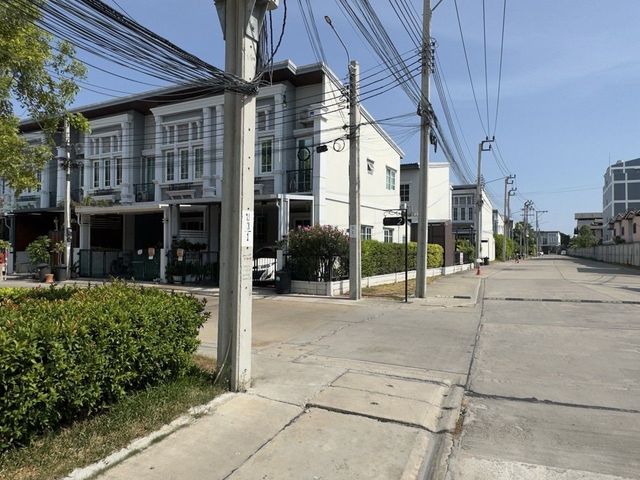 place photo 37
