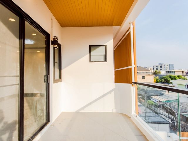 place photo 32