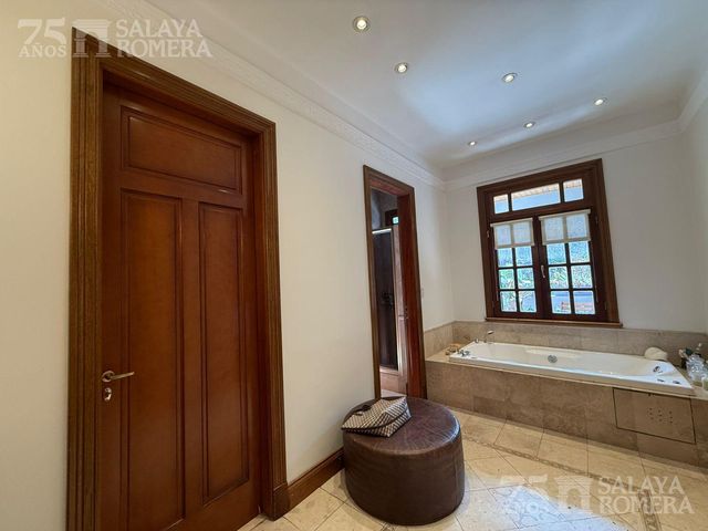 place photo 121
