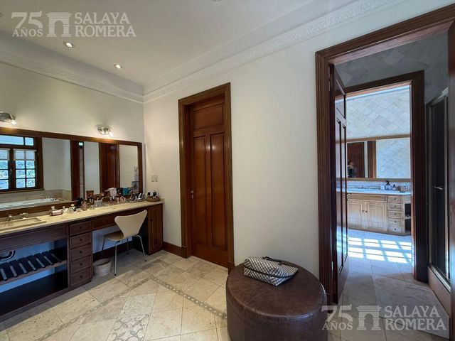 place photo 122