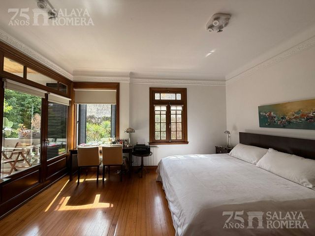 place photo 109