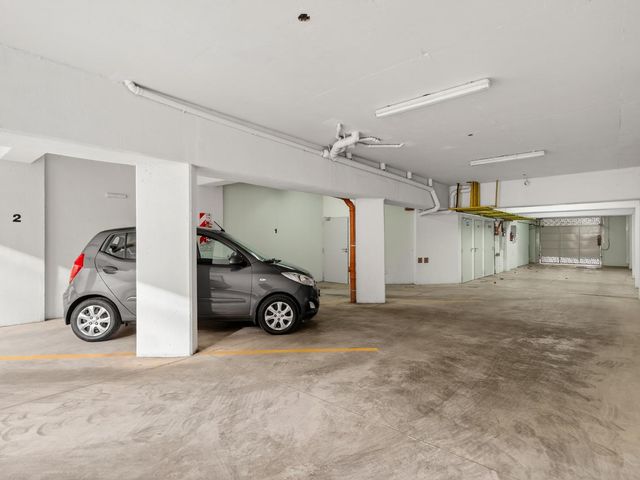 place photo 34