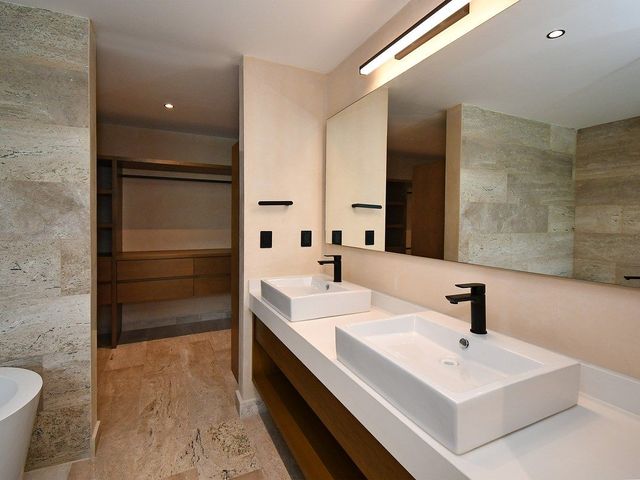 place photo 42