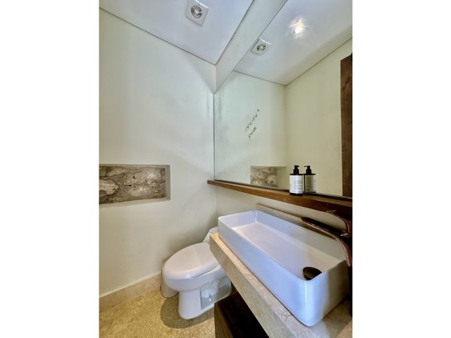 place photo 49
