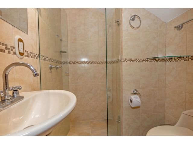 place photo 48
