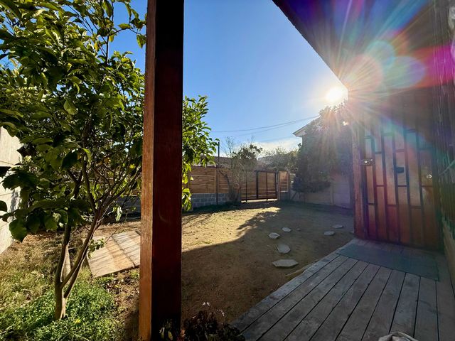 place photo 18