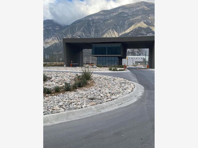 Terreno en Venta en Parque 100, Santa Catarina, Nuevo León