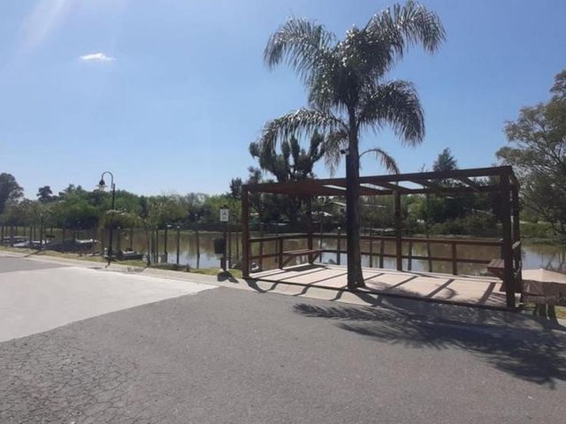 place photo 32