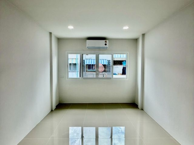 place photo 48