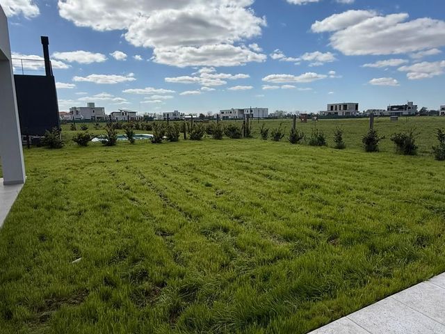 place photo 64