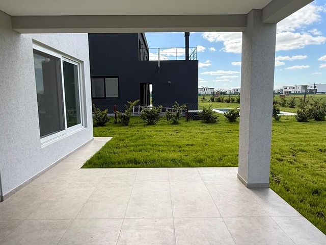 place photo 54