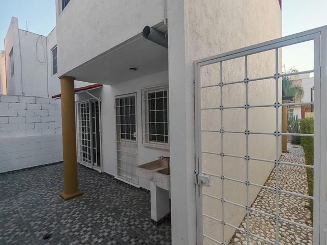 place photo 25