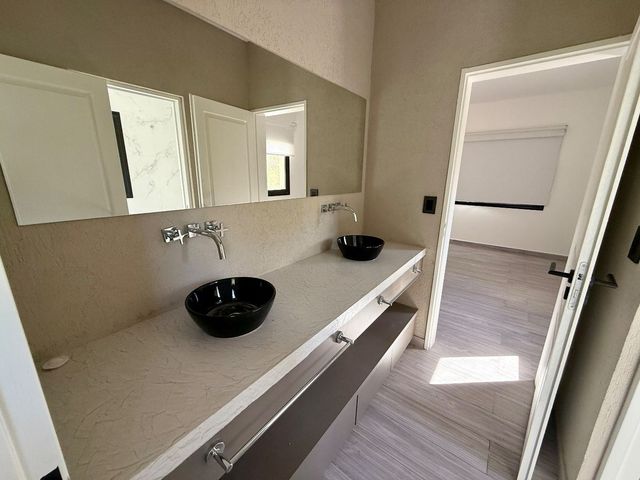 place photo 55