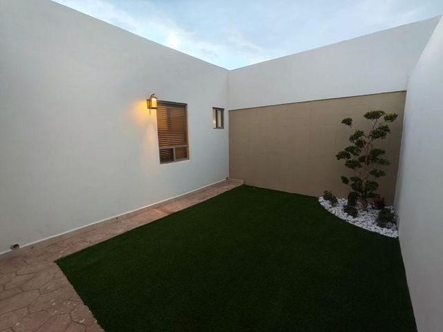 place photo 49