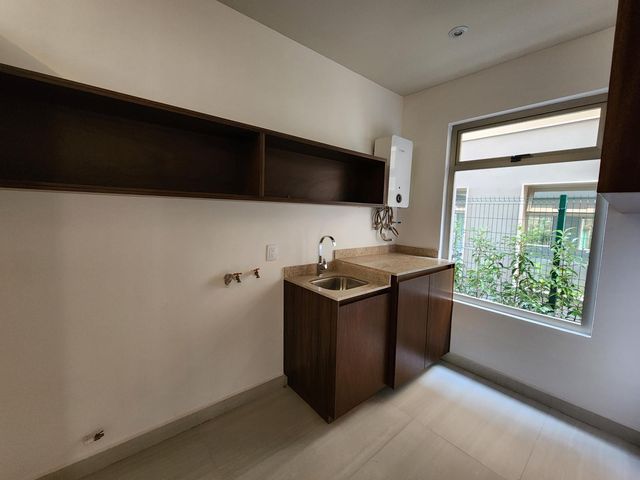 place photo 82