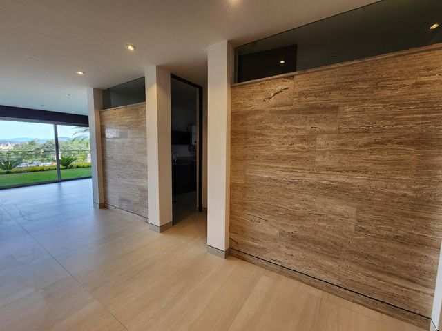 place photo 79