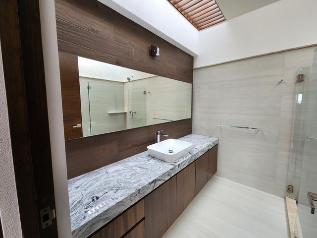 place photo 68