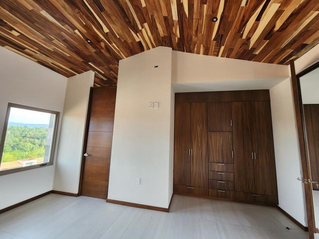 place photo 62