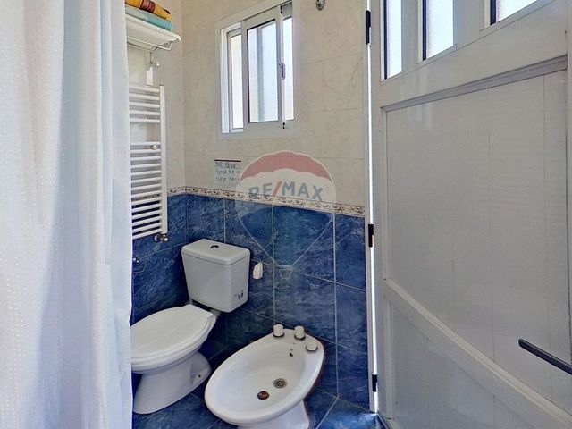place photo 100