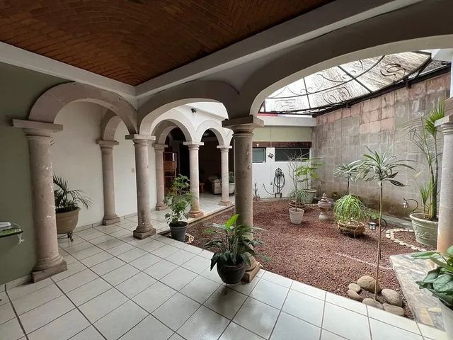 place photo 40