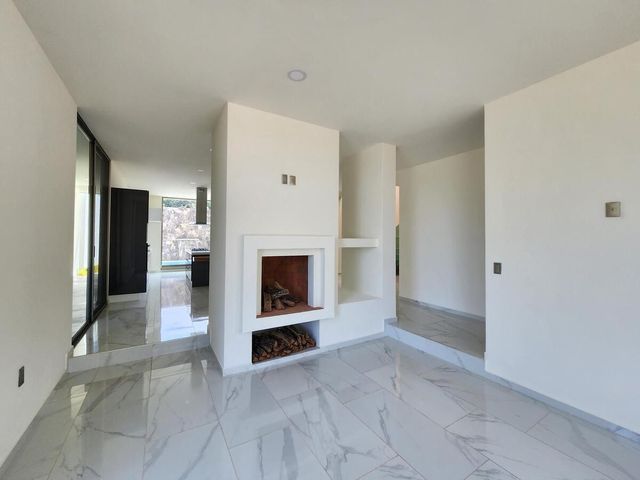 place photo 48