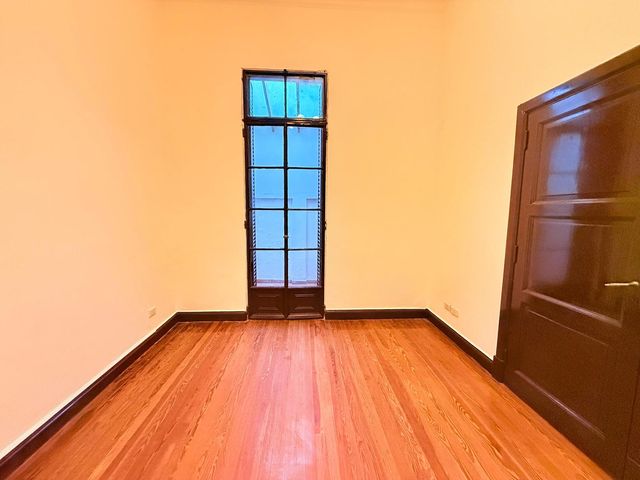 place photo 66