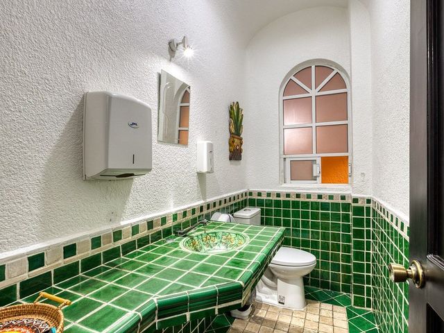 place photo 23
