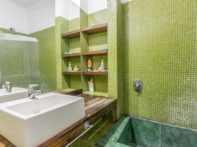 place photo 39