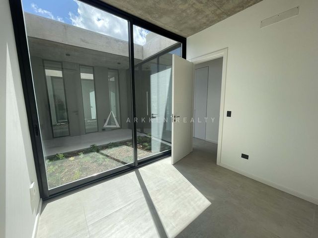place photo 63
