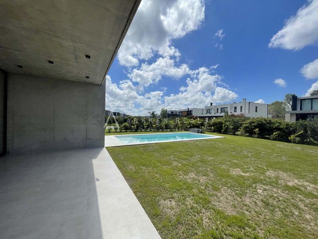 place photo 75