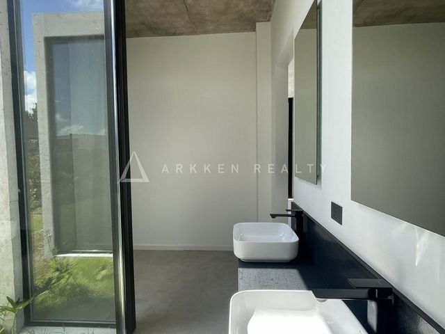 place photo 65