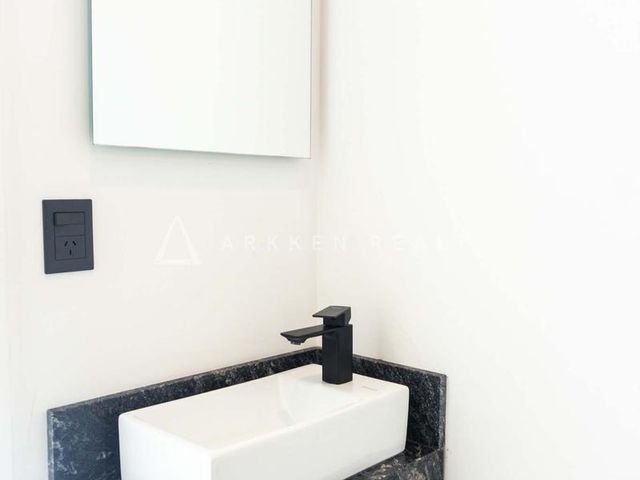 place photo 48