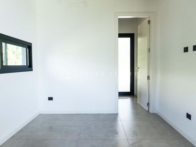 place photo 52