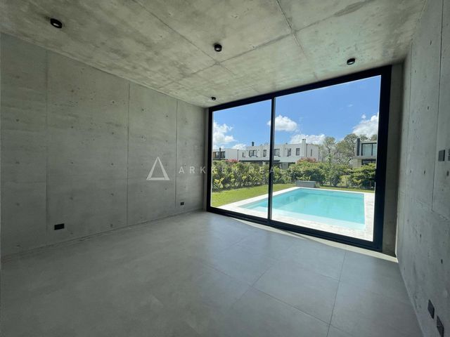 place photo 67
