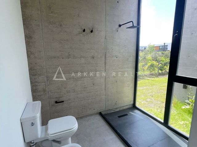 place photo 72