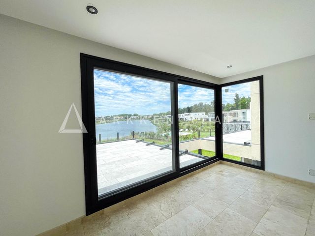 place photo 68