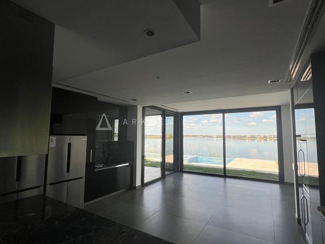 place photo 75
