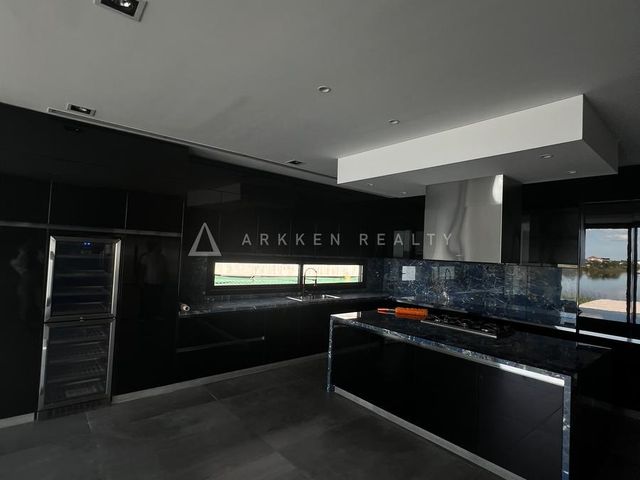 place photo 70