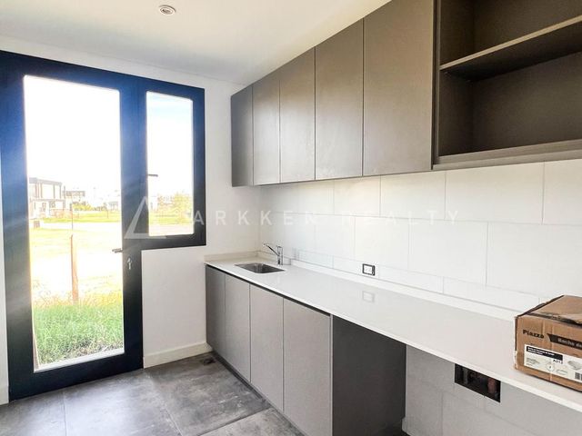 place photo 78