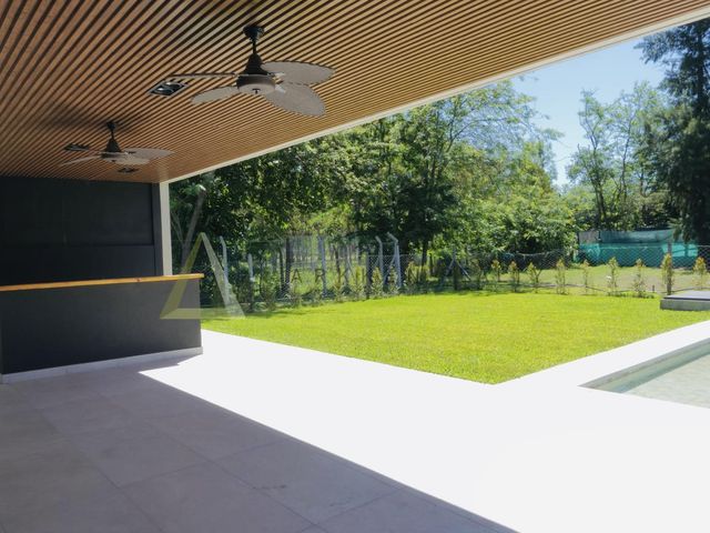 place photo 66