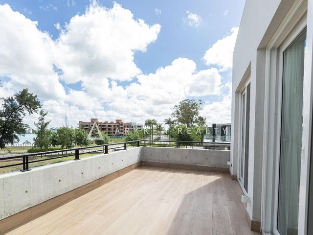 place photo 64