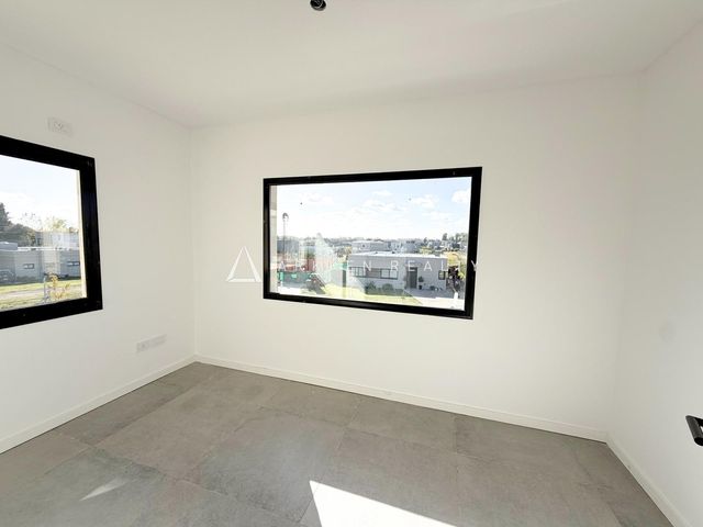 place photo 48