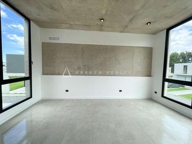 place photo 79