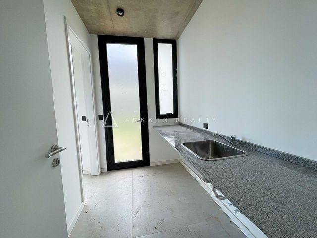 place photo 80