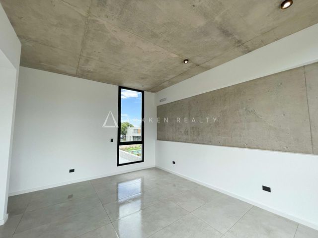 place photo 76