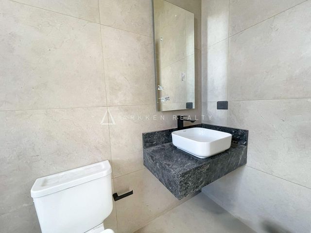 place photo 64
