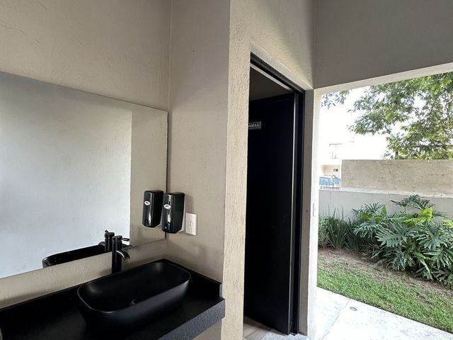 place photo 40