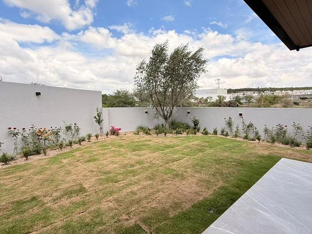 place photo 39