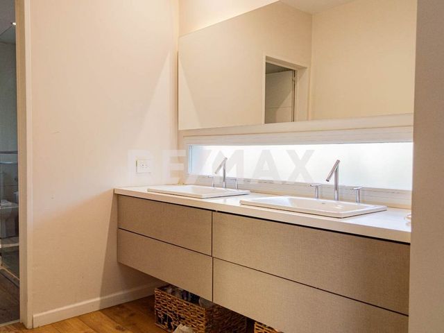 place photo 48