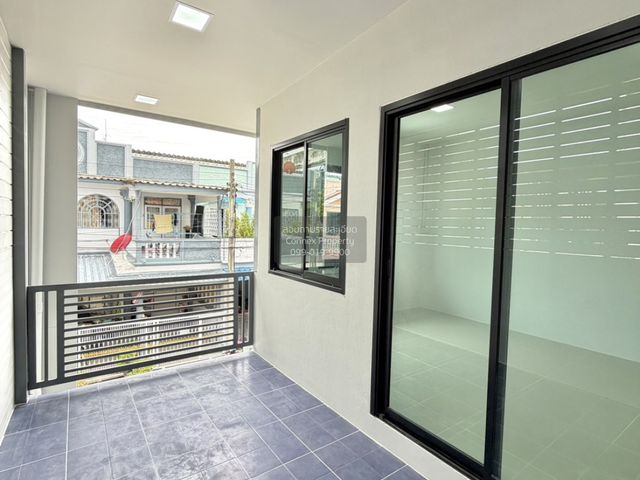 place photo 23